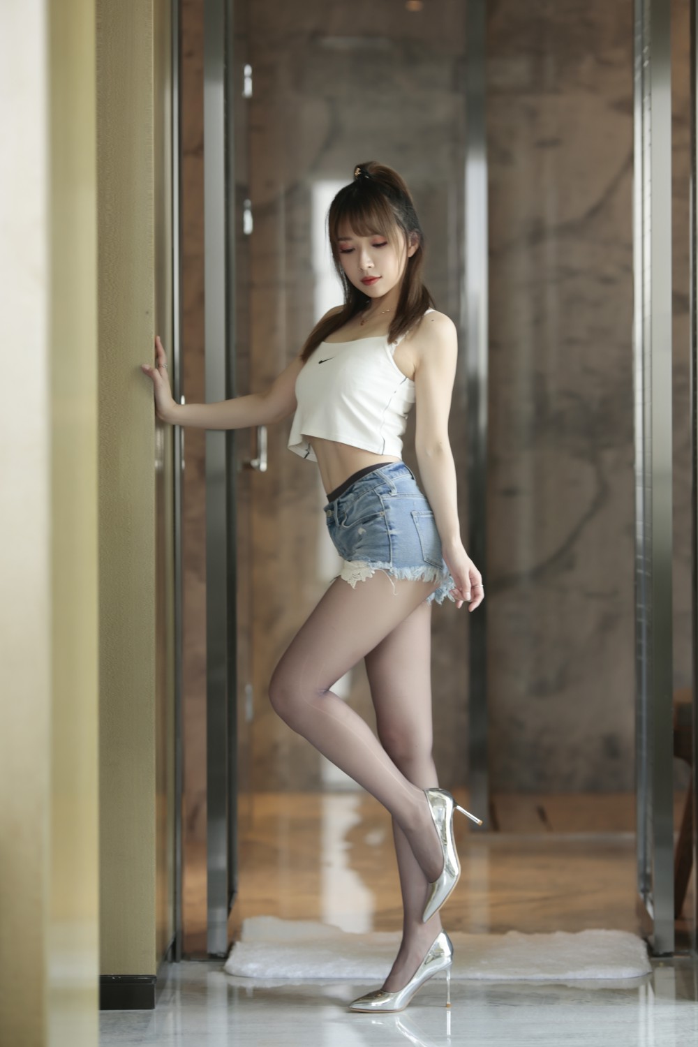 小女巫露娜 - 牛仔小裤裤